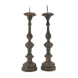 A PAIR OF CANDLESTICKS IN LACQUERED WOOD - MARCHE LATE 18TH CENTURY