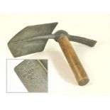 WWII ENTRENCHING TOOL.