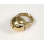 GOLD RING.