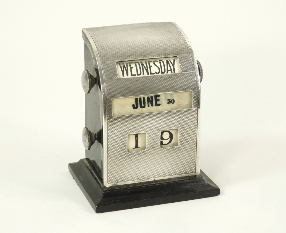 DESK CALENDAR.