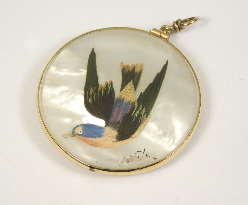 FEATHER PENDANT. - Image 2 of 2