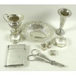 A collection of silver comprising a card case, Chester 1914, E J Trevitt & Sons, 7 by 9.