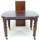 A small Victorian mahogany dining table, with single leaf, 40cm, and moulded edge,