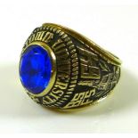 A 14ct gold gents class ring for Georgetown University from 1964,