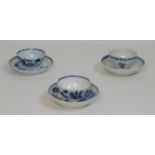 A group of 18th century porcelain, comprising a Caughley tea bowl and saucer, circa 1790,