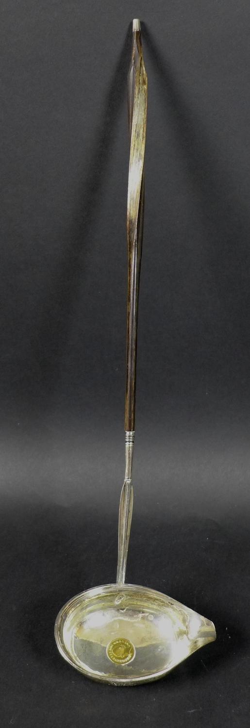 A silver punch or toddy ladle inset with an 1800 George III coin, possibly a third Guinea, fitted to - Image 2 of 7