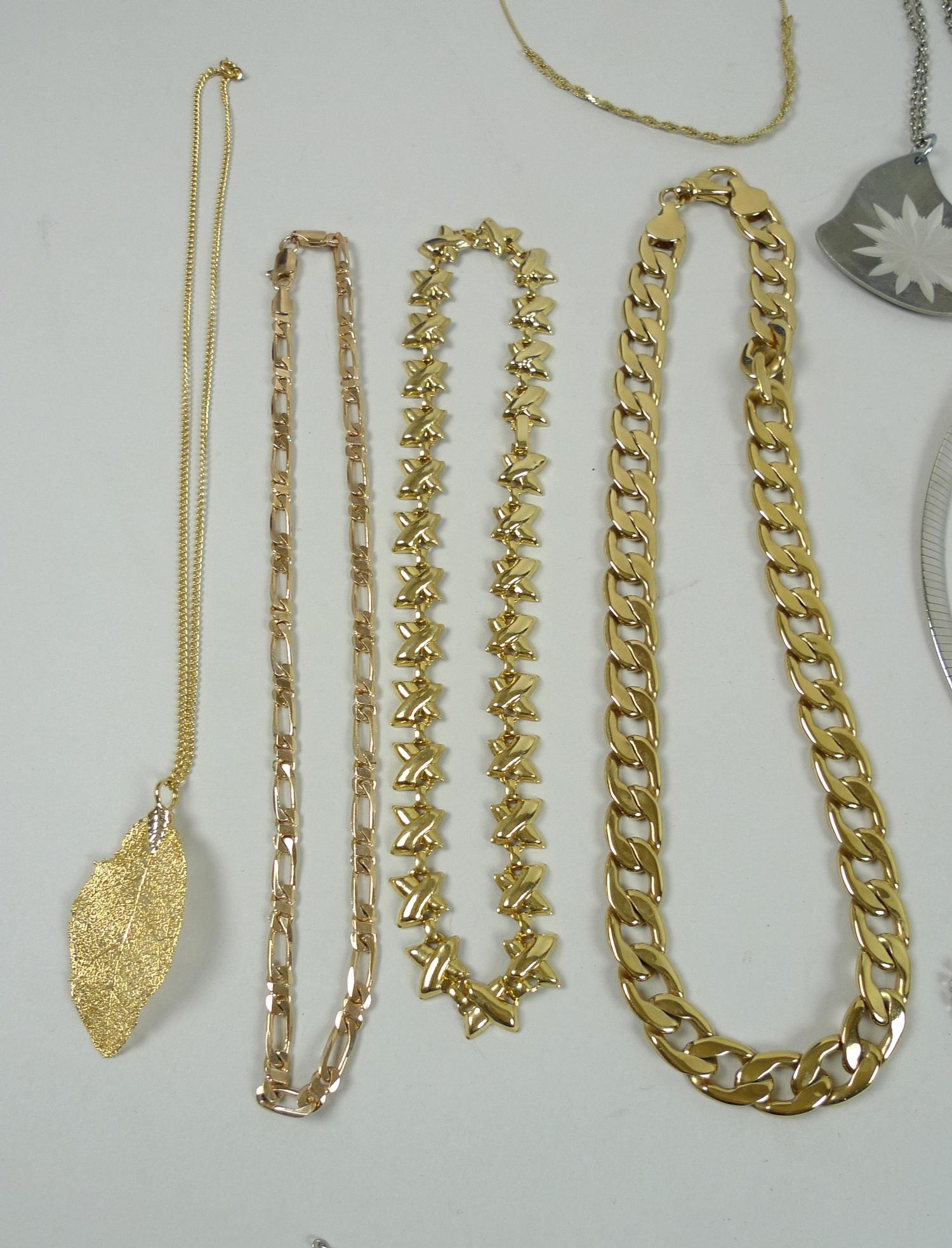 A quantity of silver, yellow and white metal costume jewellery, including several diamante items and - Image 2 of 7