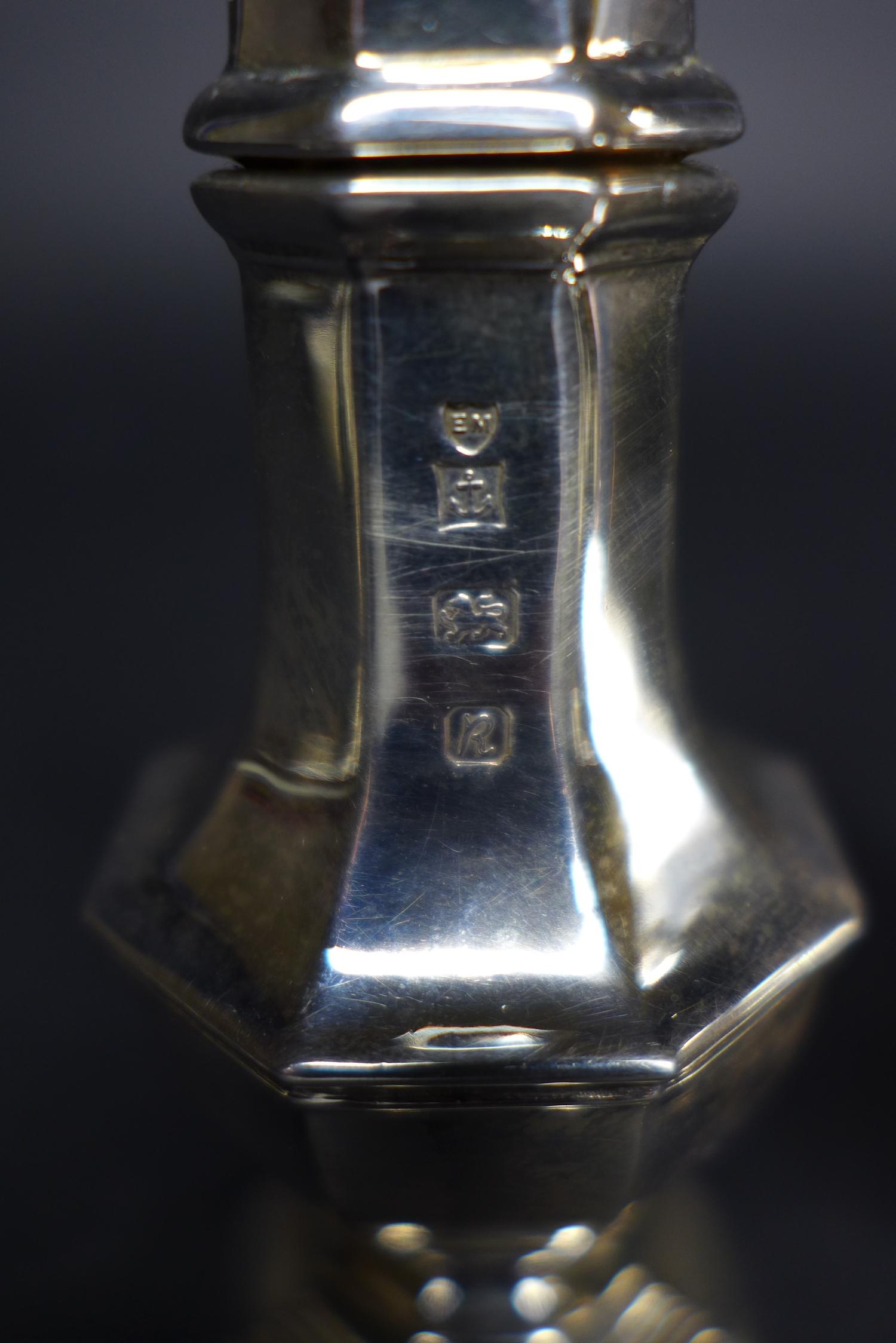 A silver salt and a silver pepper pot together with eight napkin rings, Birmingham 1991, with - Image 3 of 9