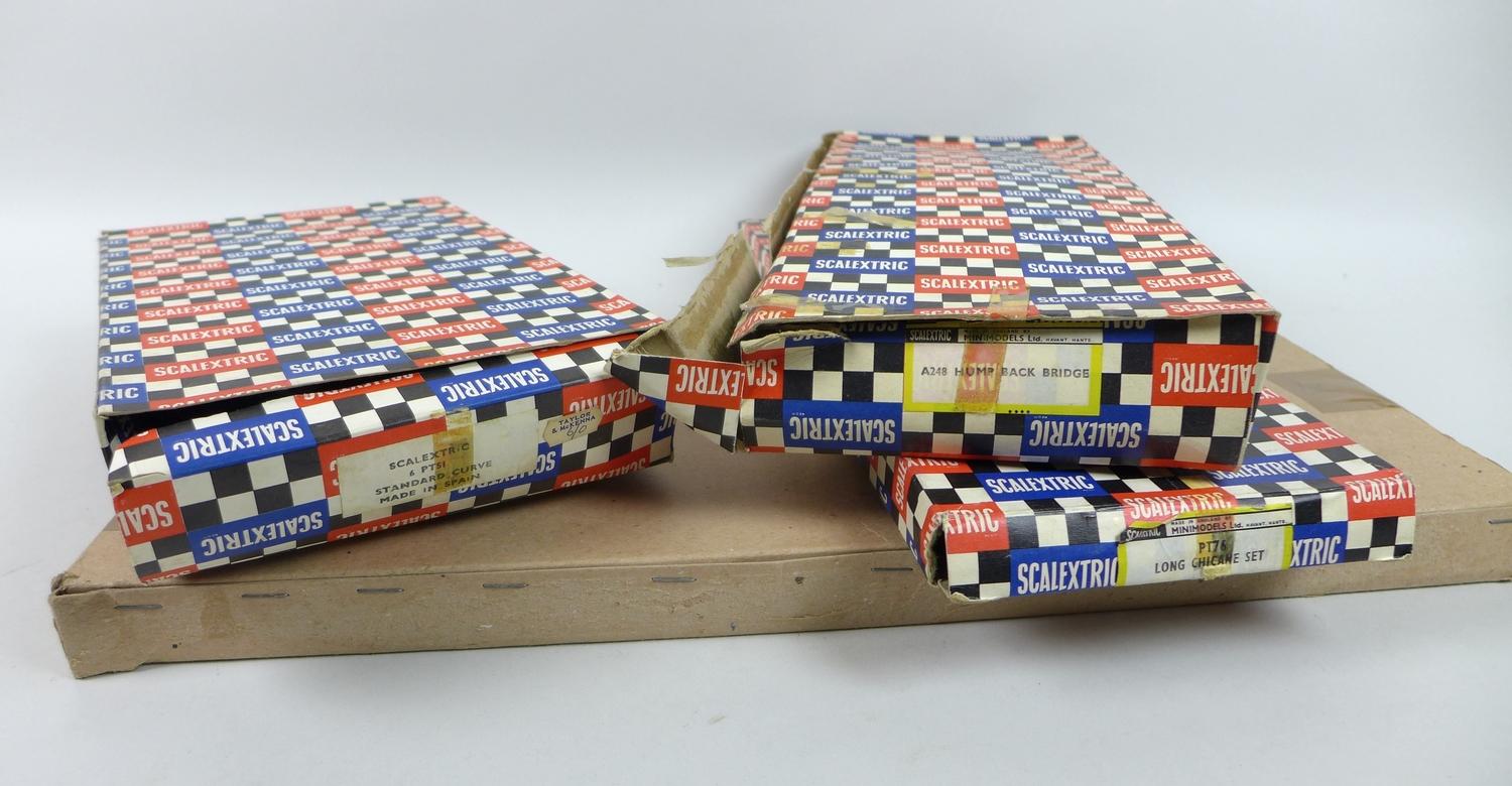 A vintage Scalextric racing set 12E and accessories, with original box including two racing cars, - Image 6 of 6