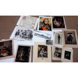 A large collection of assorted 19th and 20th century prints, engravings, lithographs and etchings,