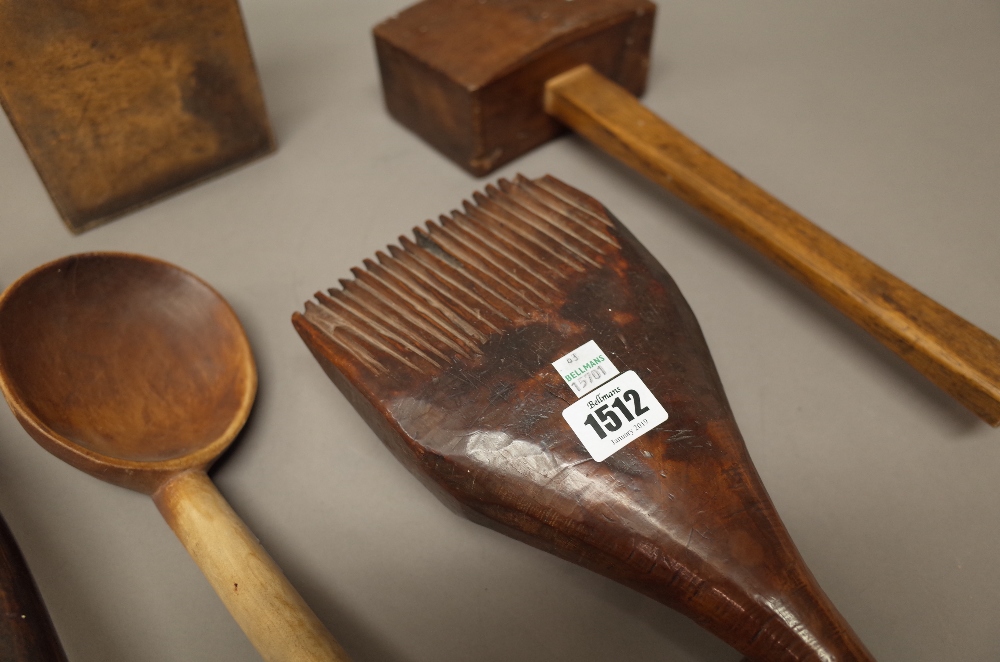 An unusual African hardwood combing tool (30cm), two wooden ladles, - Image 2 of 13