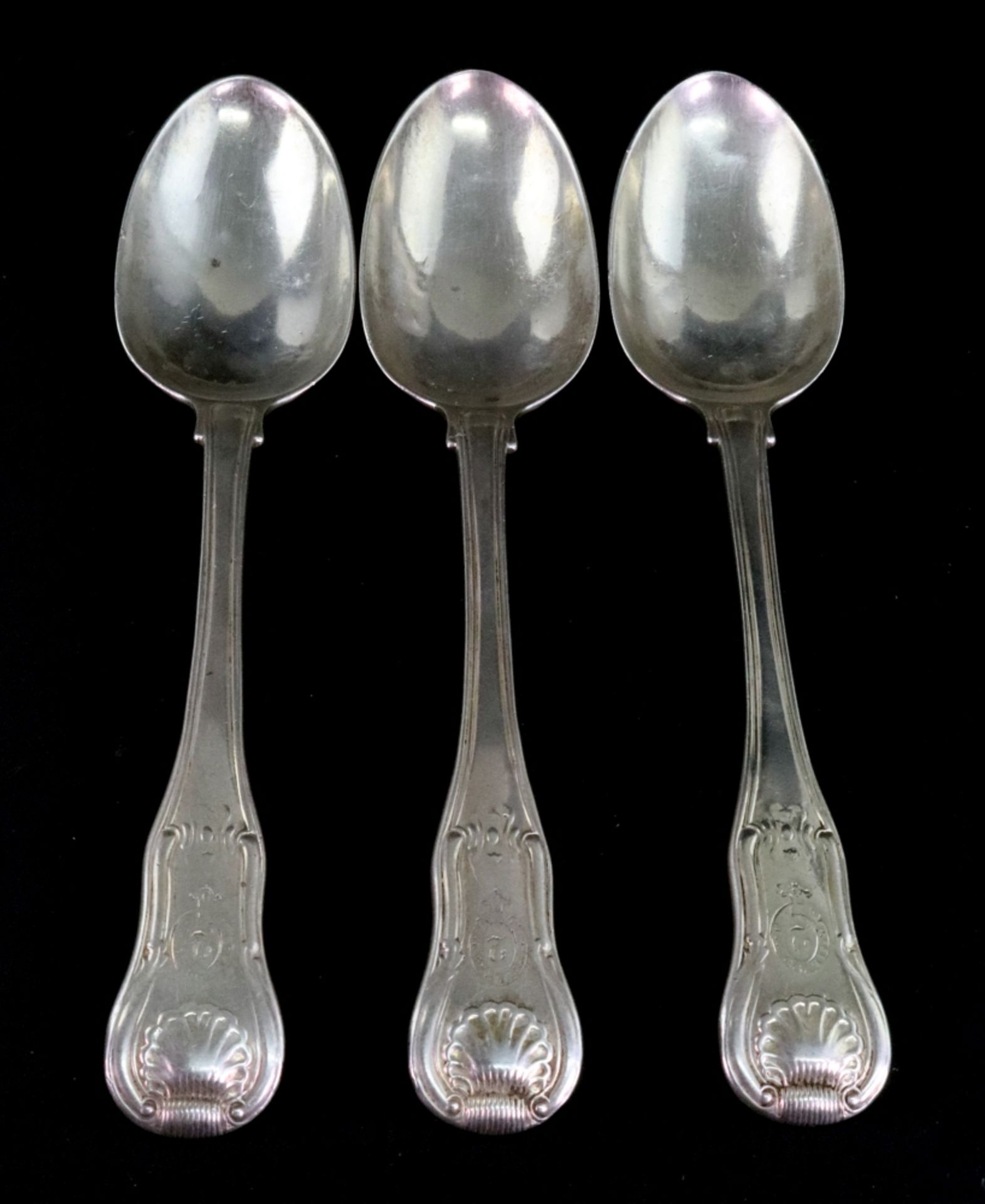 A set of three William silver hourglass pattern tablespoons, William Theobalds, London 1837, 9.