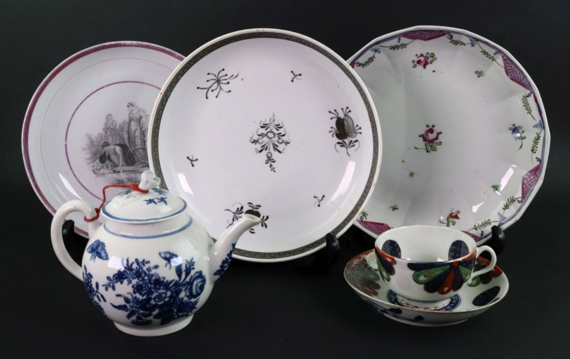A group of English porcelain, late 18th/.