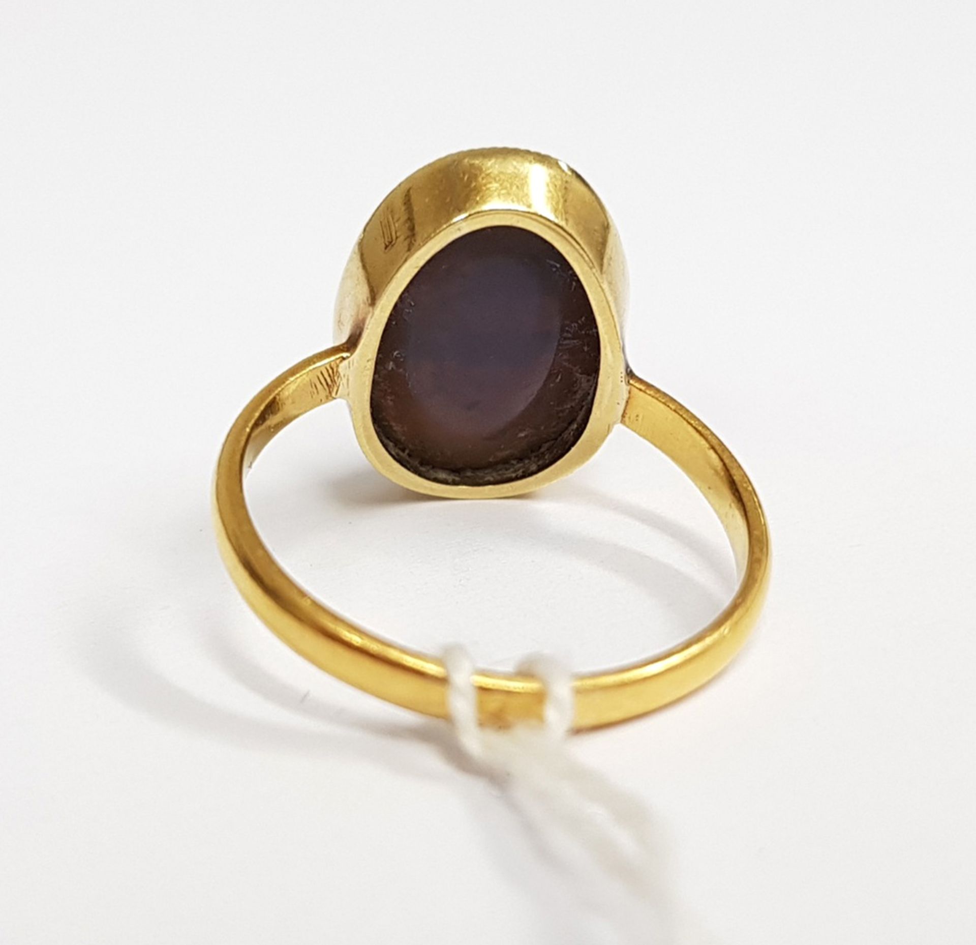 A late Victorian gold and black opal single stone ring, the oval cabochon approx. - Image 4 of 4