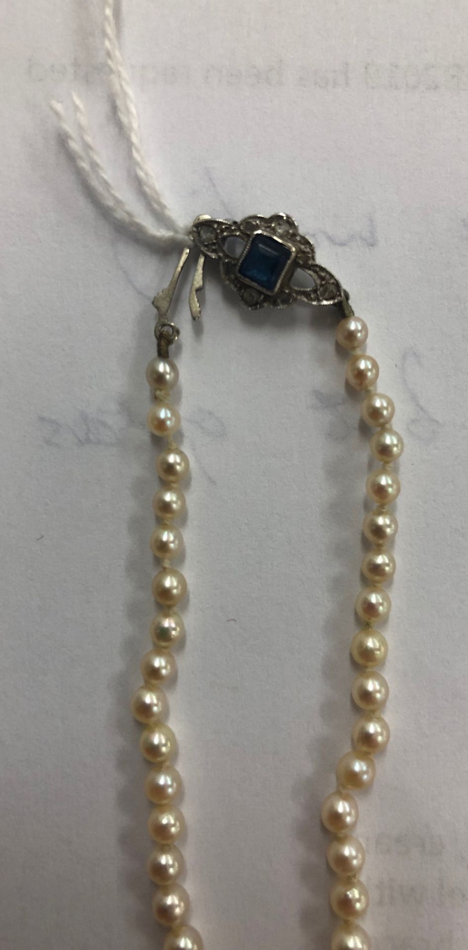 A cultured pearl single row necklace, the 101 beads graduated from 7.2mm to 2. - Bild 7 aus 7
