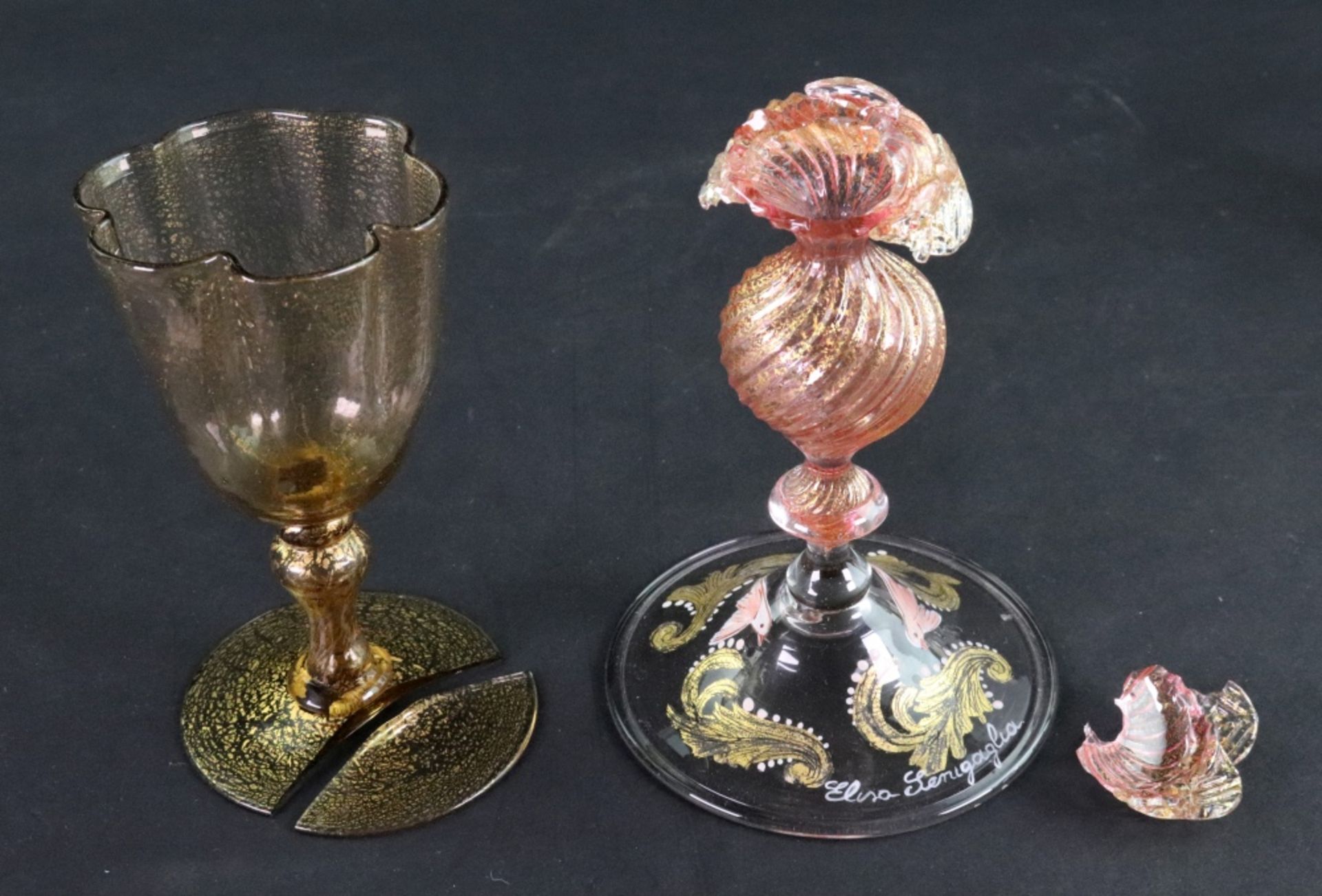 A Venetian glass goblet, in 17th century style, gilt and enamelled with leaf scrolls, - Bild 2 aus 3