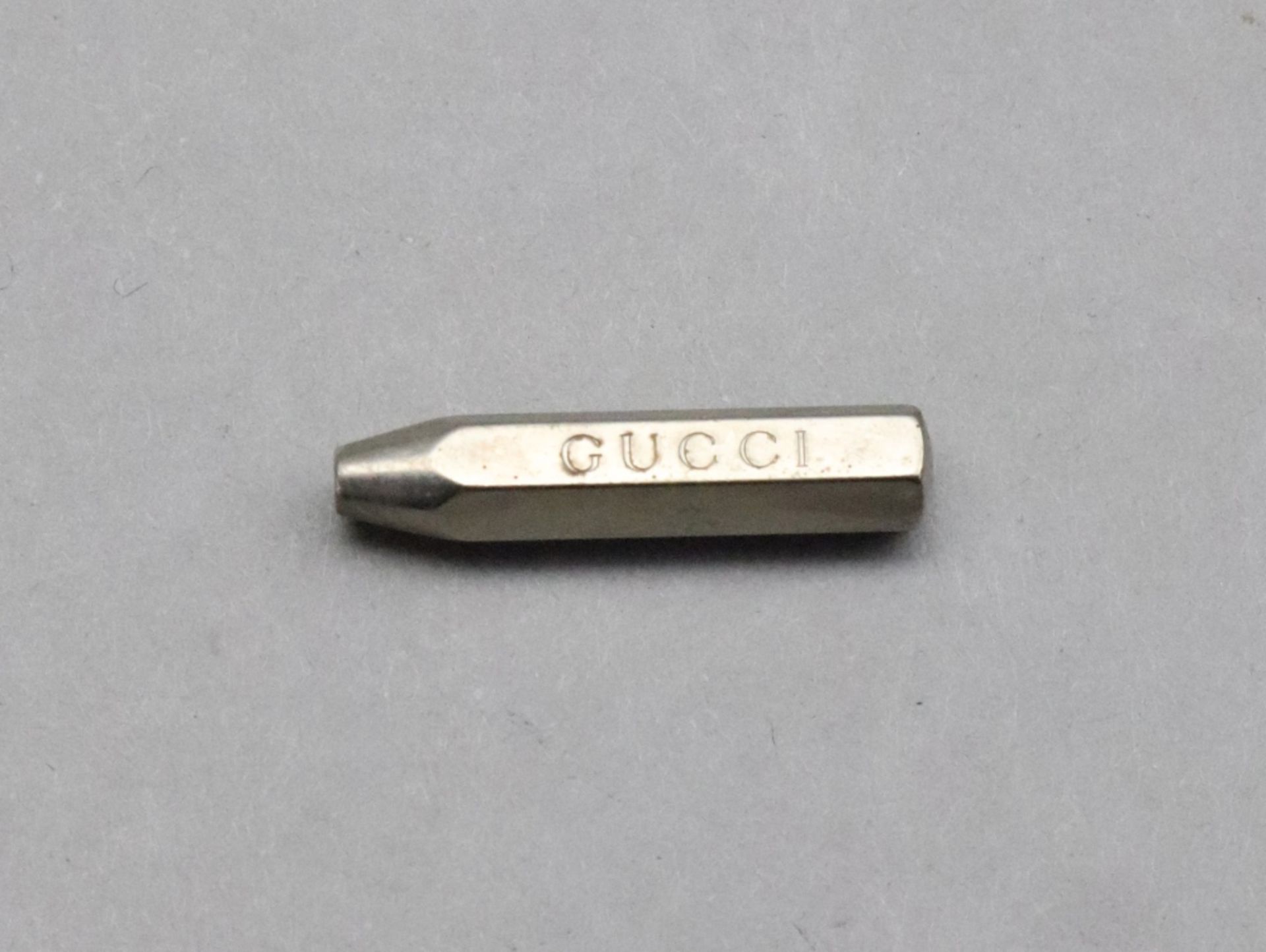 Gucci; a lady's 6300L gold plated quartz wristwatch, - Bild 3 aus 8