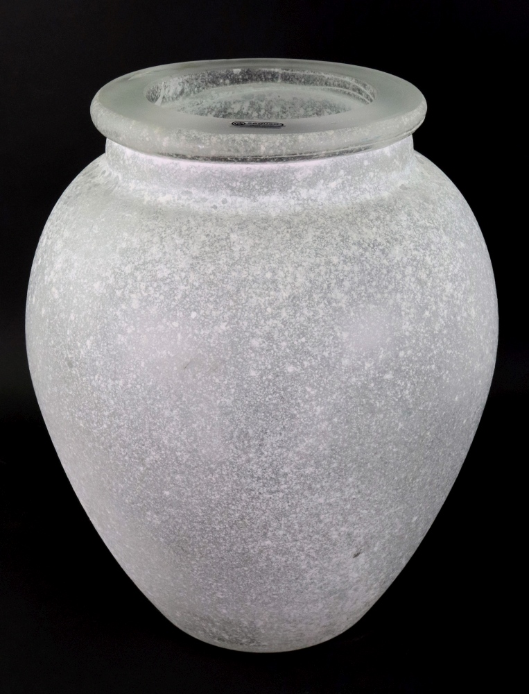 A Seguso Italian glass baluster vase, 34