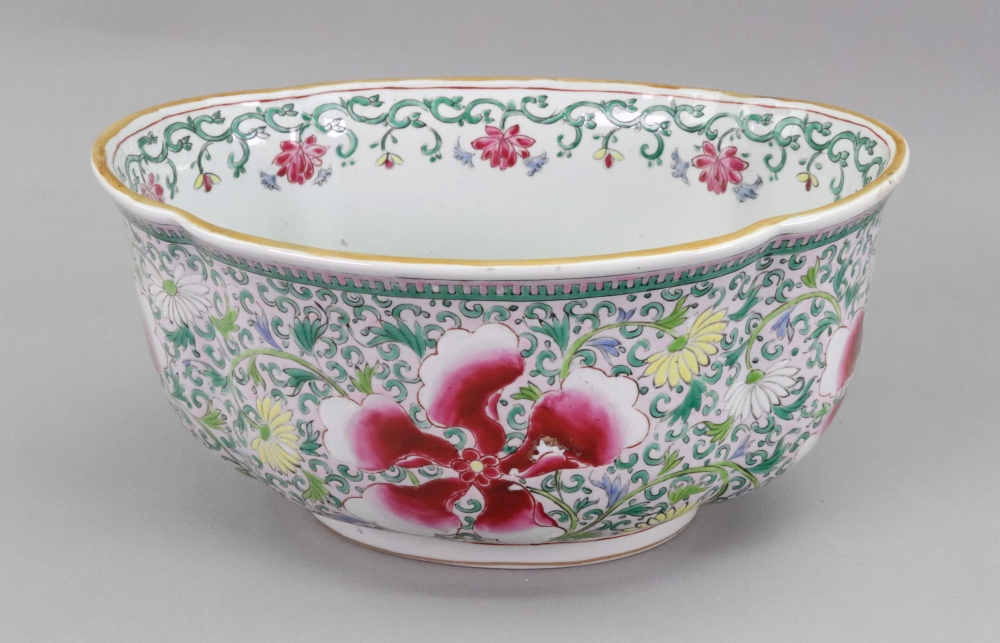 A continental porcelain bowl, 20th centu