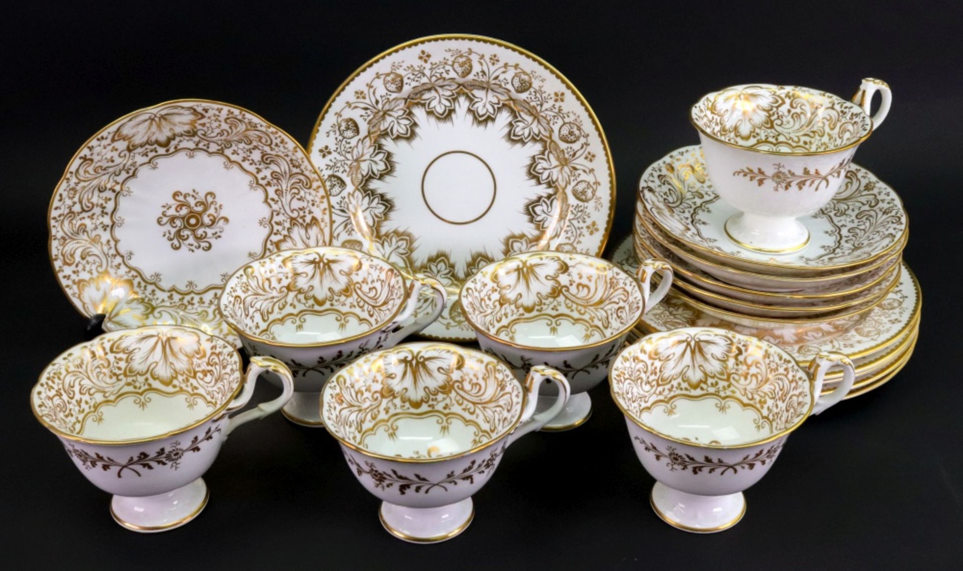 An English porcelain 18- piece tea service, probably Ridgway,