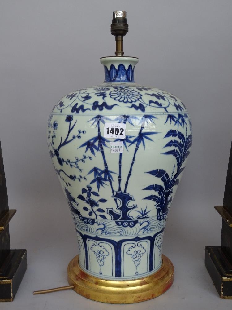A modern Chinese blue and white porcelain table lamp of baluster form, 38cm high, - Image 4 of 7