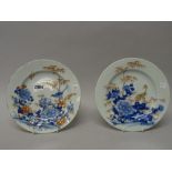 Two Chinese export plates, Qianlong, painted in underglaze-blue,