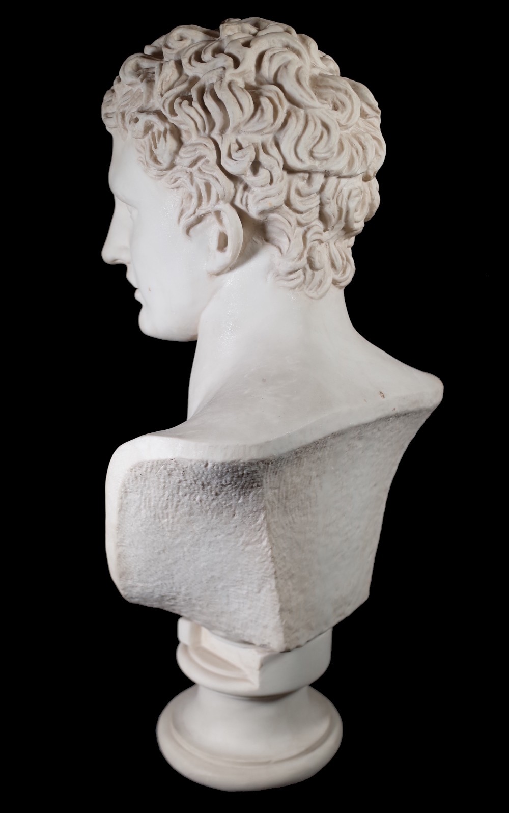 After the Antique; a modern resin bust depicting a Roman man, on turned socle, 64cm high. - Image 6 of 6
