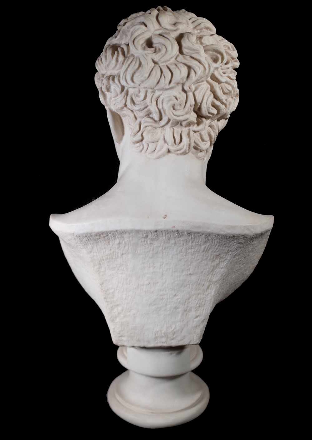 After the Antique; a modern resin bust depicting a Roman man, on turned socle, 64cm high. - Image 5 of 6