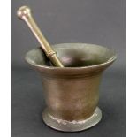 A bell metal pestle and mortar, 18th/19t