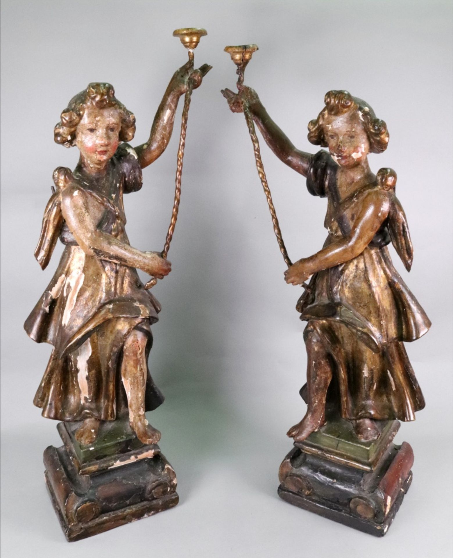 A pair of Italian carved pine polychrome painted gesso and parcel gilt candlesticks, 17th century, - Bild 2 aus 3