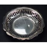 An Australian shaped circular bon bon dish, Stokes, detailed sterling silver,