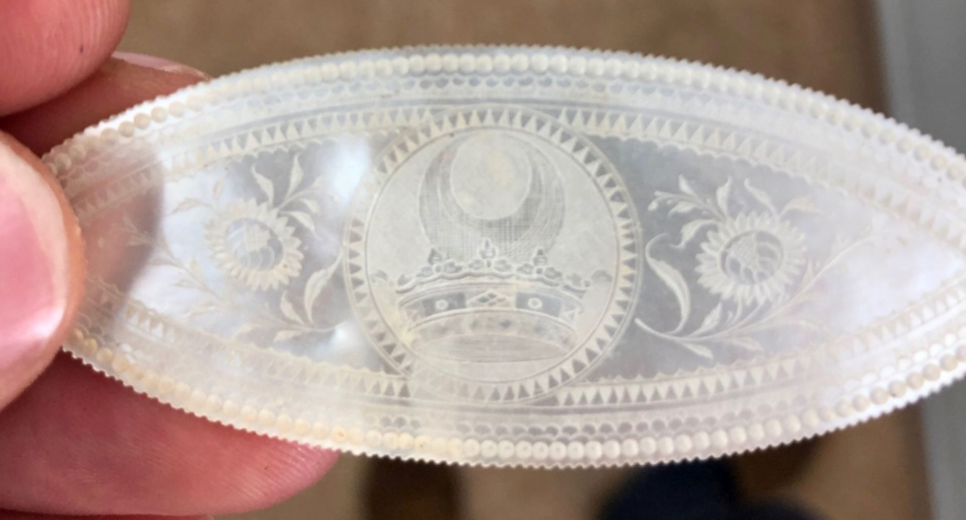 A set of 24 Chinese mother of pearl navette shape gaming counters, first half 19th century, - Image 3 of 4