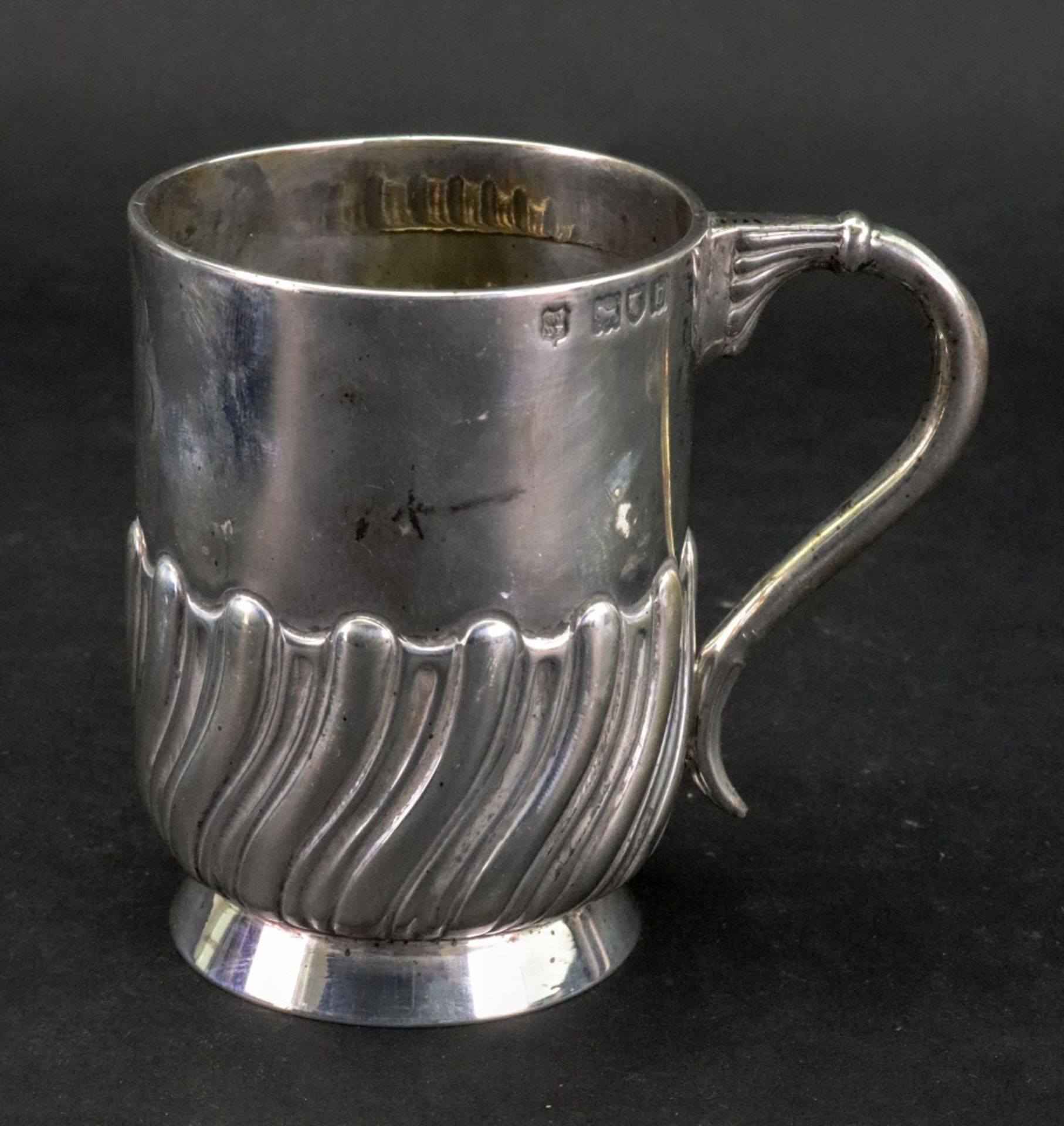 A cased late Victorian silver christening mug, Jackson & Fullerton, London 1897,