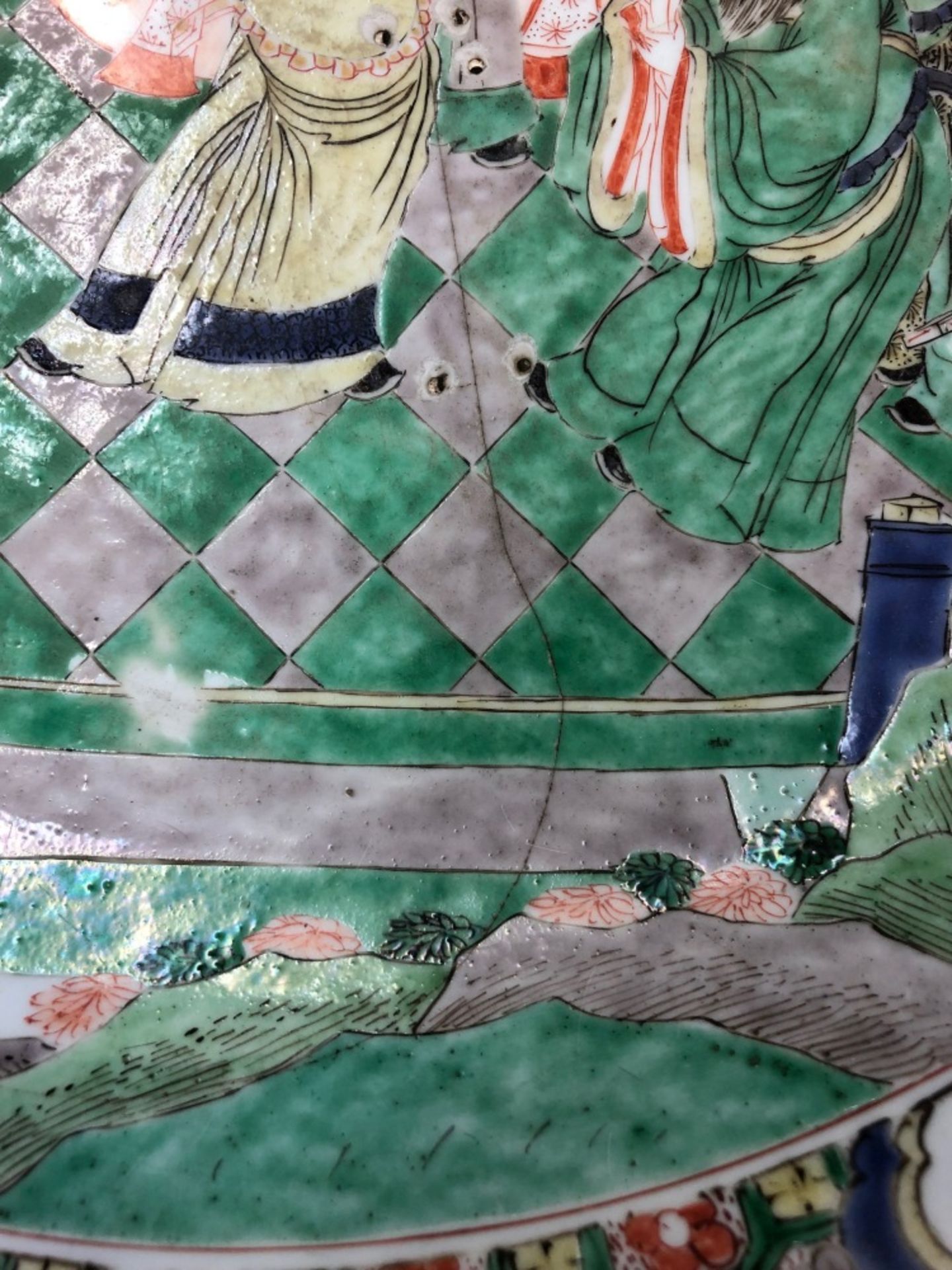A Chinese famille verte charger, Kangxi, painted with a court scene, - Image 3 of 6