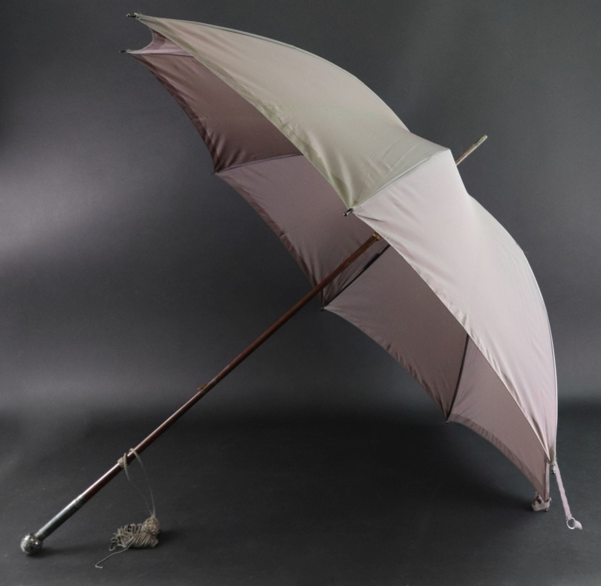 A ladies parasol, circa 1900, - Image 2 of 4