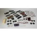 A quanity of vintage spectacles and cases, (qty).