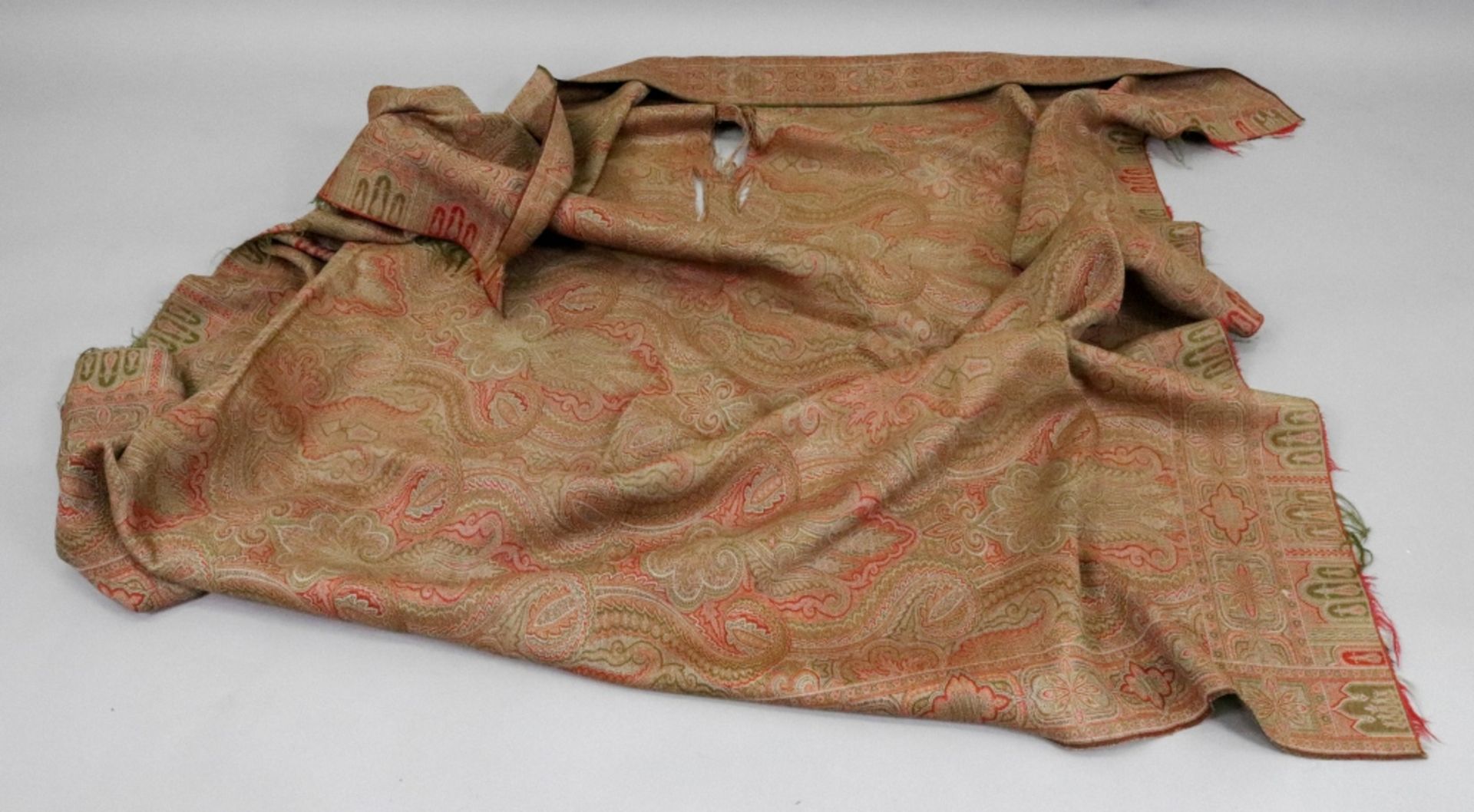 A paisley shawl, late 19th/early 20th century, typically patterned, 175 x 175cm. - Image 3 of 3