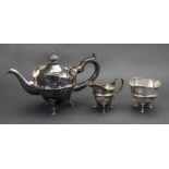 A bachelor's Edwardian silver three piece tea service, Mappin and Webb, London 1908,