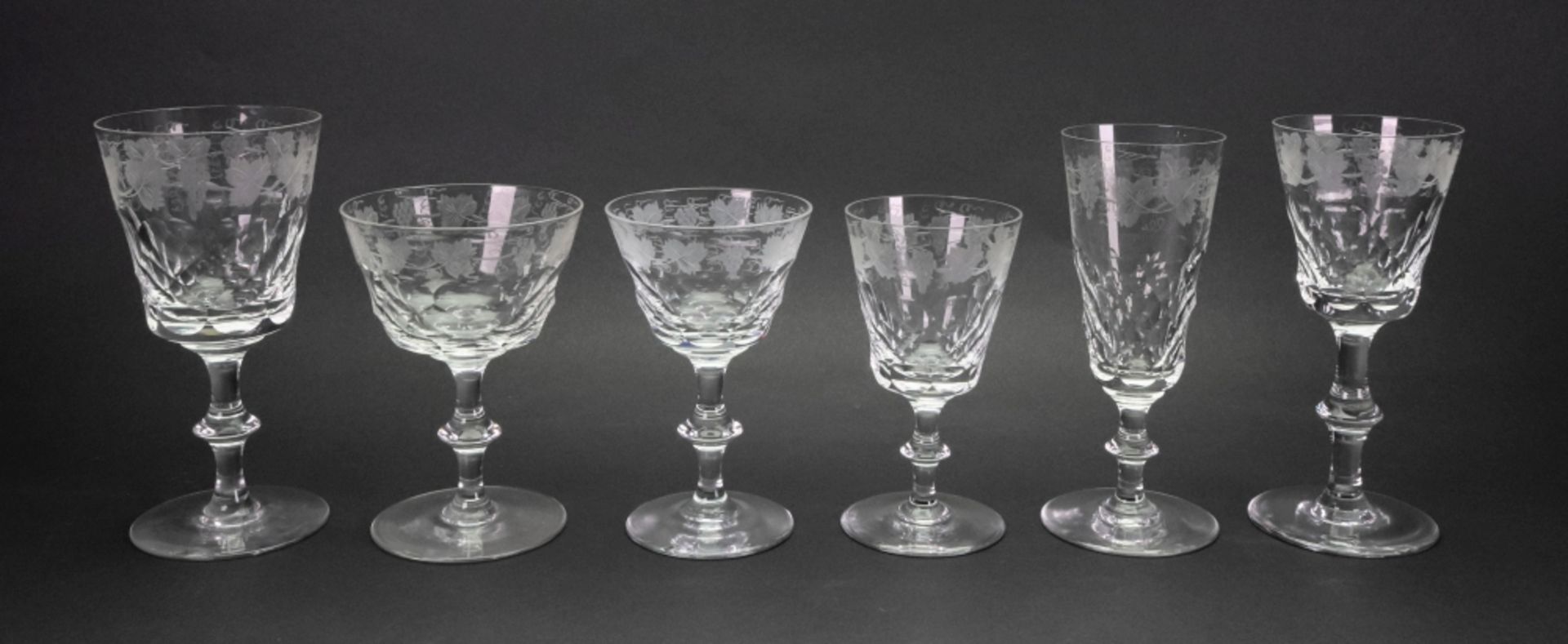 A suite of Edinburgh facet cut and fruiting vine etched glassware, 122 pieces, - Image 2 of 4