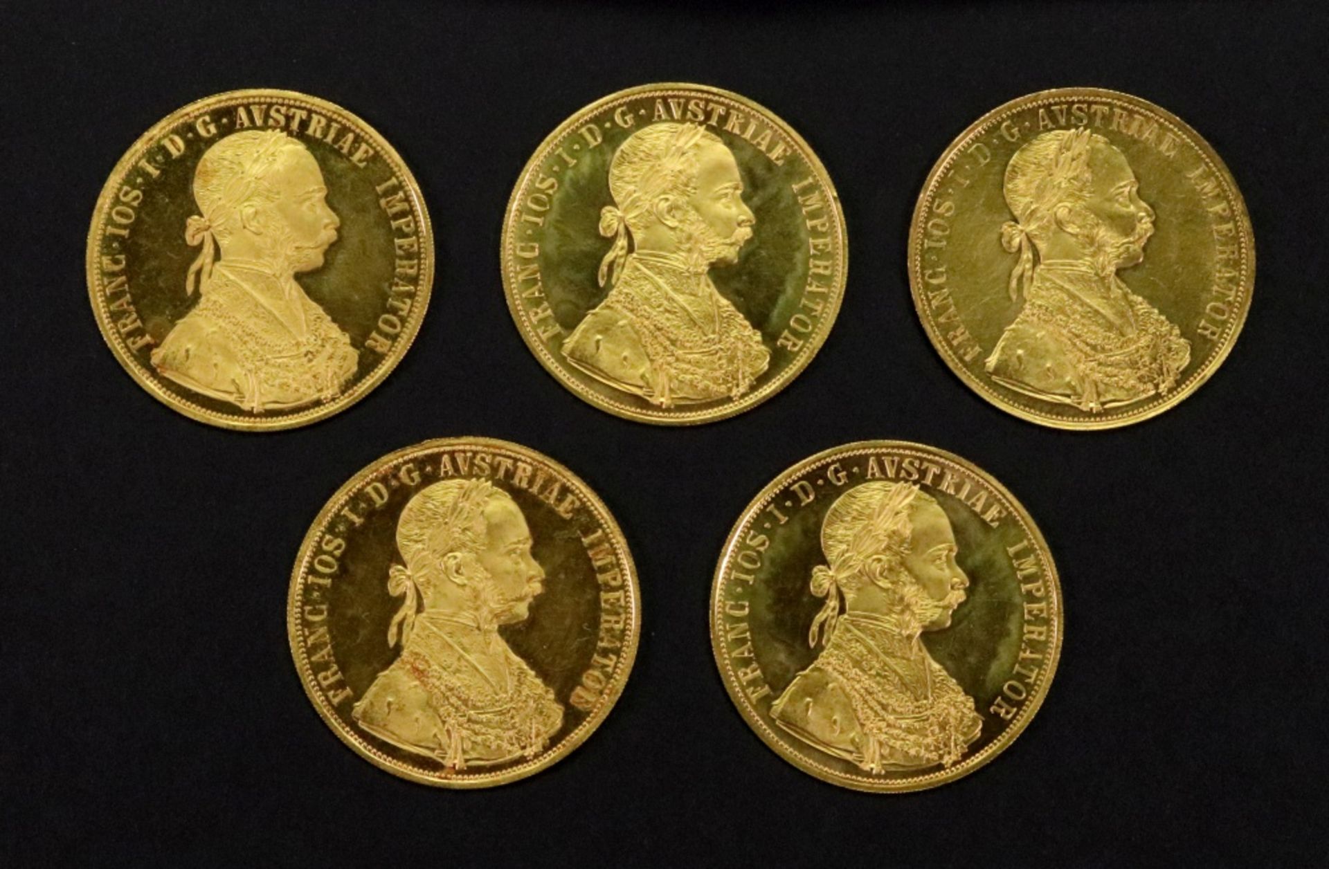 Five Austrian 1915 gold 4 ducats, re-struck, 69.8g. - Image 4 of 4