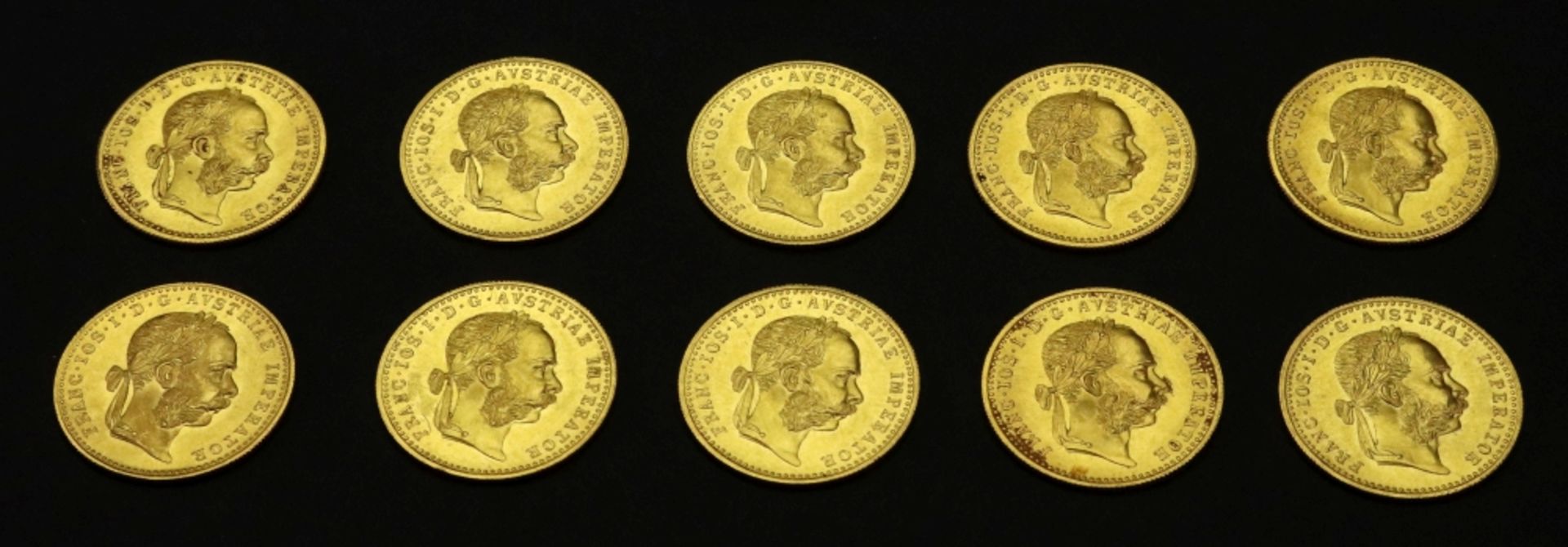 Ten Austrian 1915 gold 1 ducat, re-struck, 35g. - Image 2 of 4