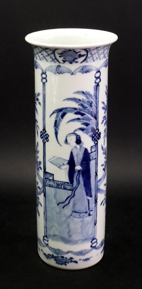 A Chinese blue and white sleeve vase, la