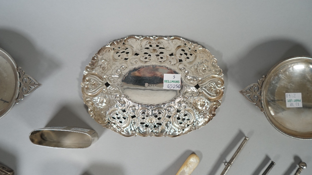 Silver and silver mounted wares, comprising; a Victorian shaped oval bonbon dish, - Image 6 of 7