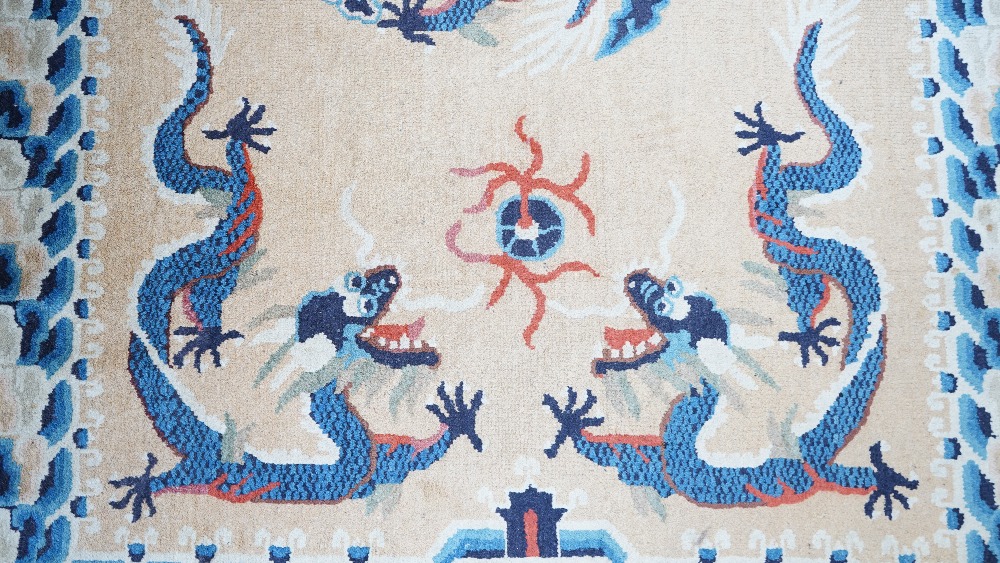 An early 20th century Chinese dragon rug, - Image 6 of 8