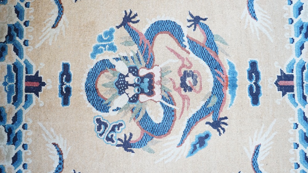 An early 20th century Chinese dragon rug, - Image 7 of 8