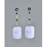 A pair of agate, diamond and lavender jadeite pendent earrings,