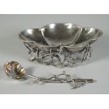 A Chinese export silver jam dish and spoon, mark attributed to Luen Hing, Shanghai,