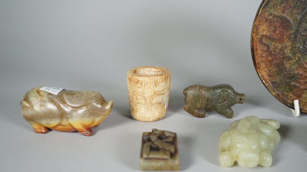 A group of Chinese archaistic jade carvings, of various colour and size, - Image 4 of 5