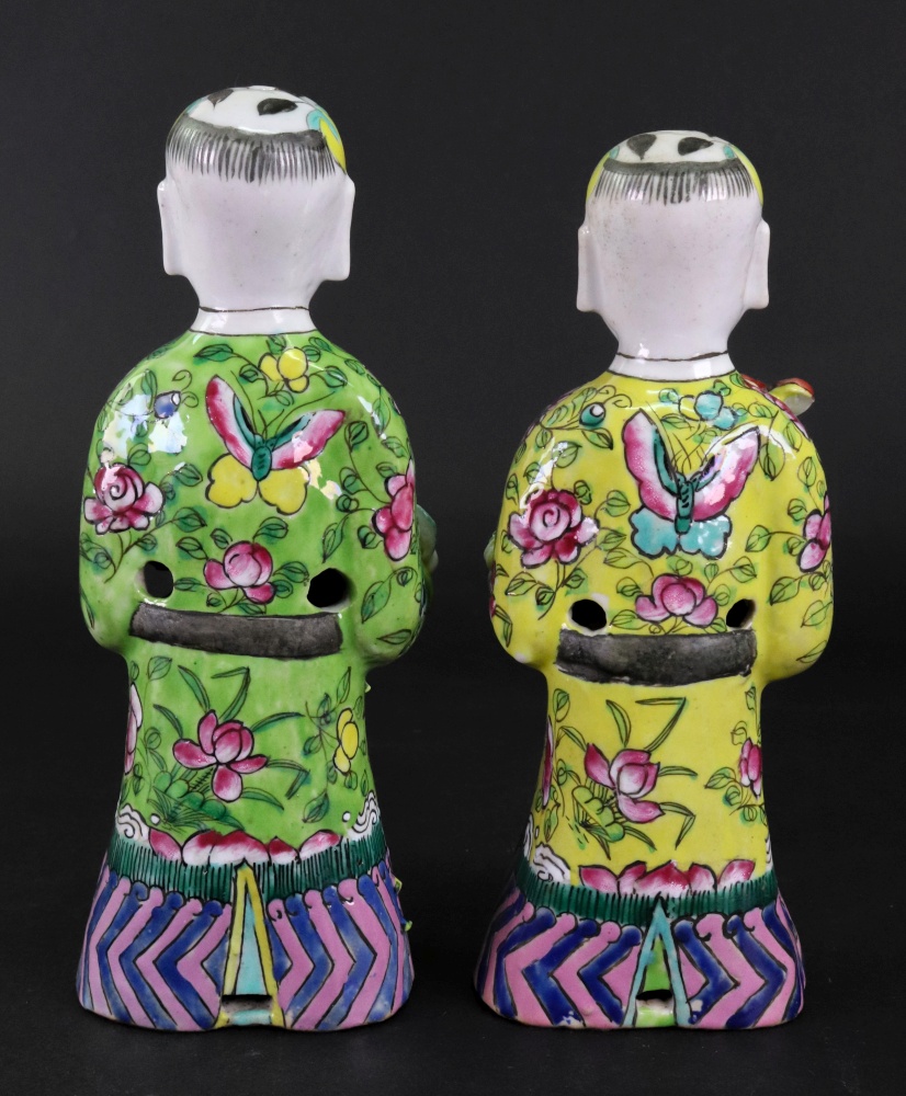 A pair of Chinese famille rose figures of boys, late 19th/20th century, - Image 3 of 6