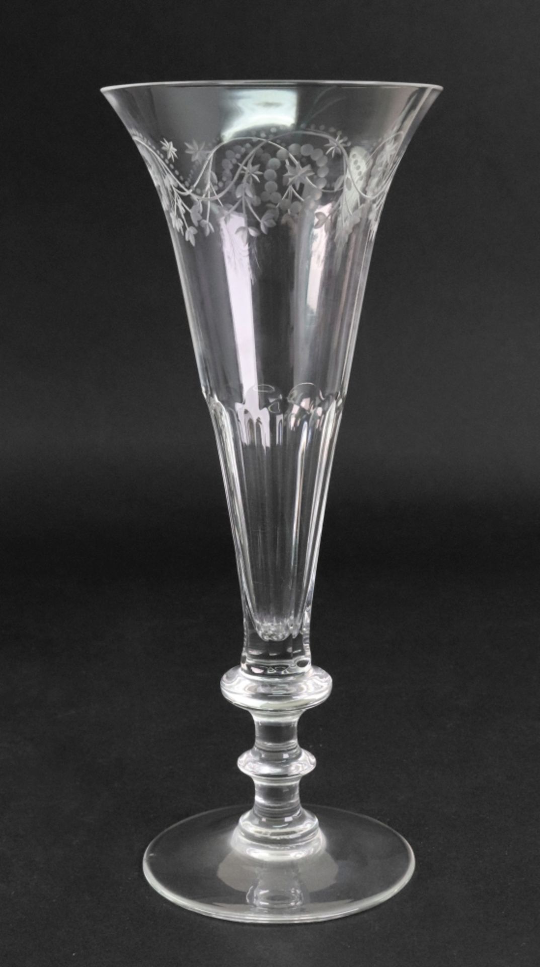A set of twelve William Yeoward glass champagne flutes, - Image 4 of 5